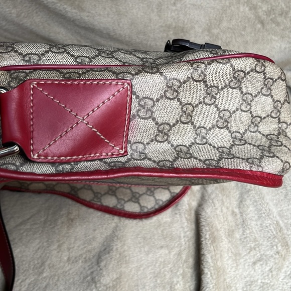 Gucci Messenger Bag, Very Rare, Coated Canvas, Red Leather Trim, Crossbody Strap - Picture 13 of 15